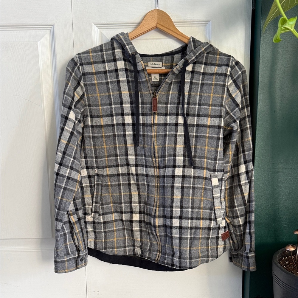 L.L.Bean Women's Scotch Plaid Flannel, Relaxed Zip Hoodie, Size XSmall
